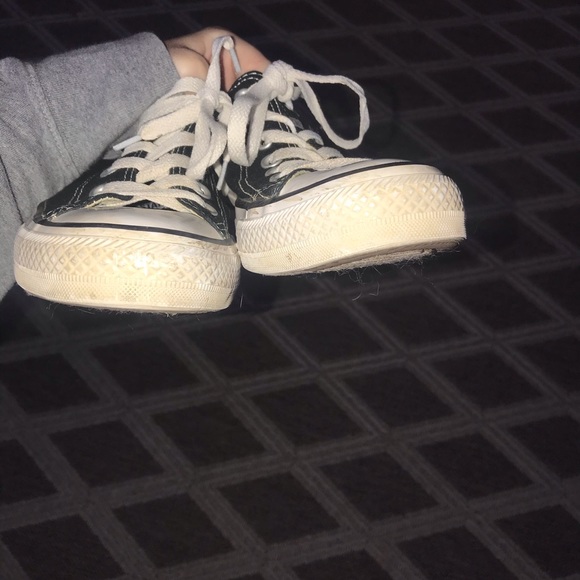 Black basic classic converse! - Picture 5 of 6